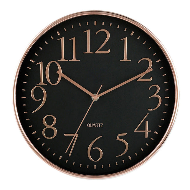 Valkoinen marmorikuvioinen seinäkello ruusukullalla