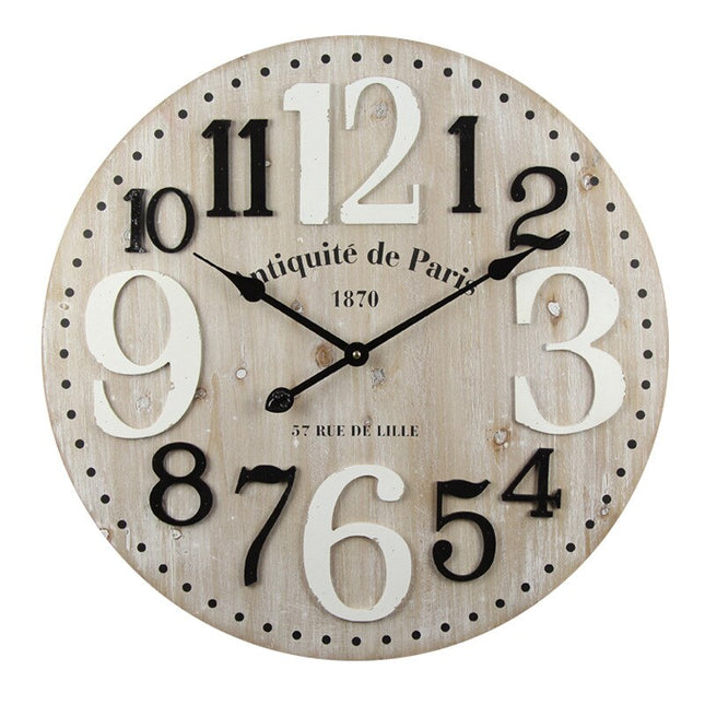 Rustiikkinen puinen seinäkello tekstillä