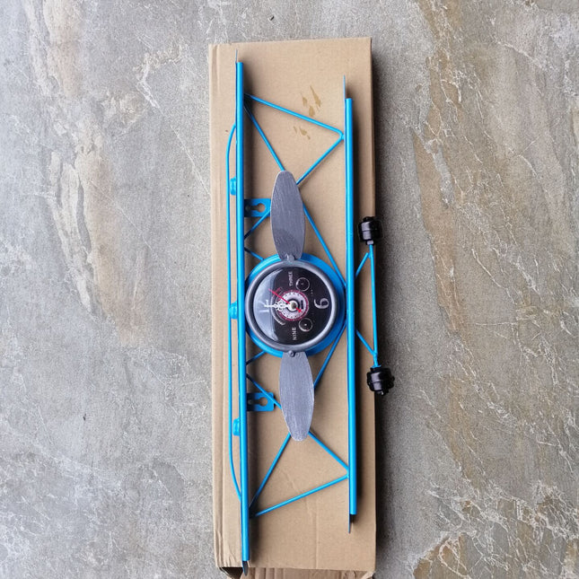 Vintage lentokone-seinäkello metallista koristeeksi