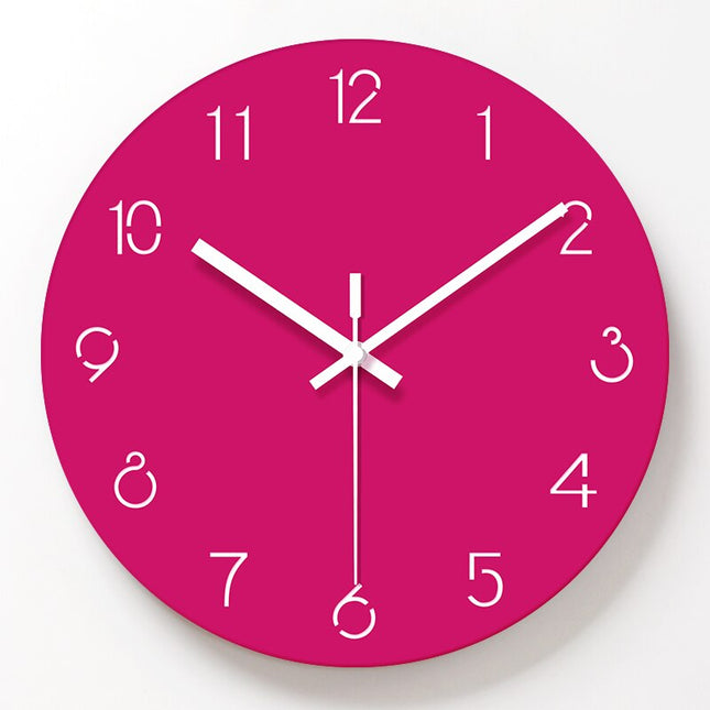 Moderni keltainen seinäkello minimalistisella tyylillä