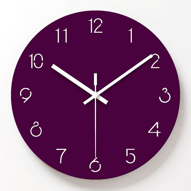 Moderni keltainen seinäkello minimalistisella tyylillä