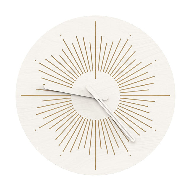 Moderni puinen seinäkello aurinkokuviolla