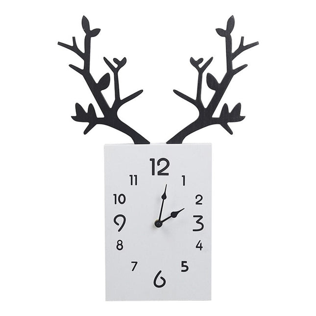 Design seinäkello peuran sarvilla