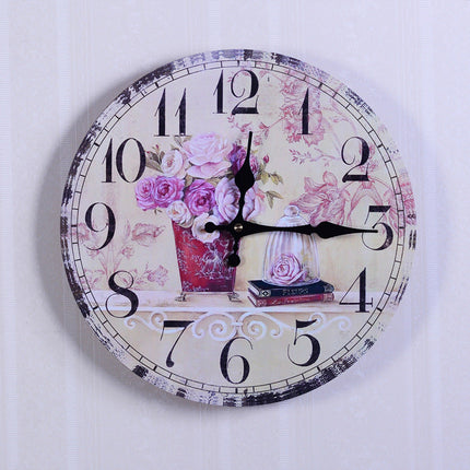 Retro-seinäkello vanhoista rekisterikilvistä