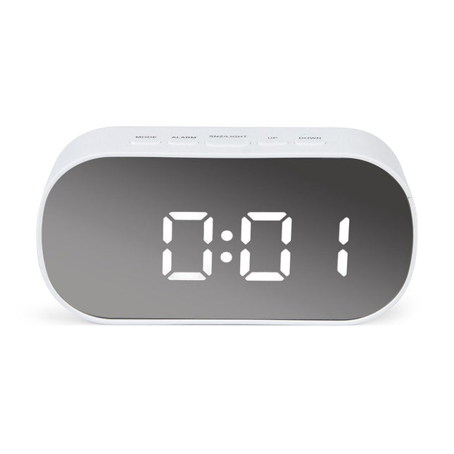 Digitaalinen peiliherätyskello yöpöydälle
