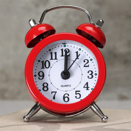 Klassinen pyöreä herätyskello tuplakelloilla