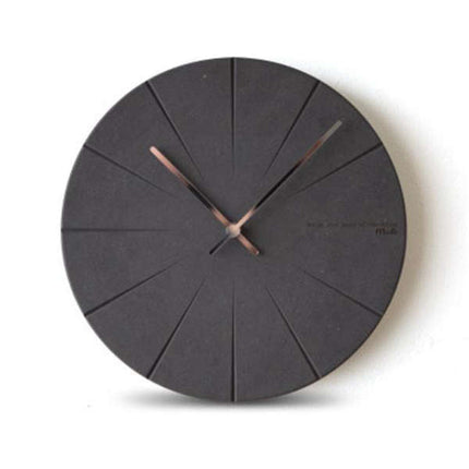 Minimalistinen design jaetulla kellotaululla
