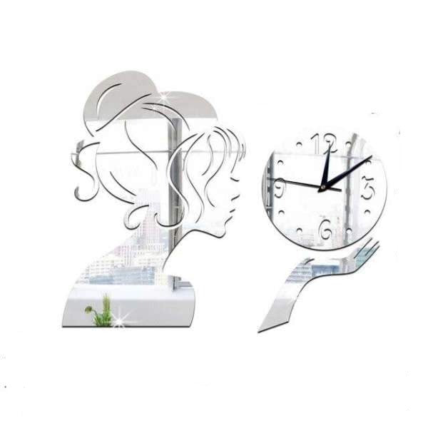 Tuhkimo-aiheinen peilipintainen seinäkello