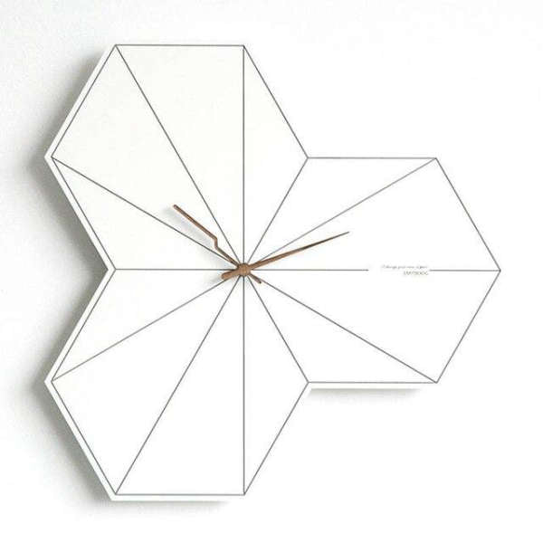 Moderni geometrinen design-seinäkello