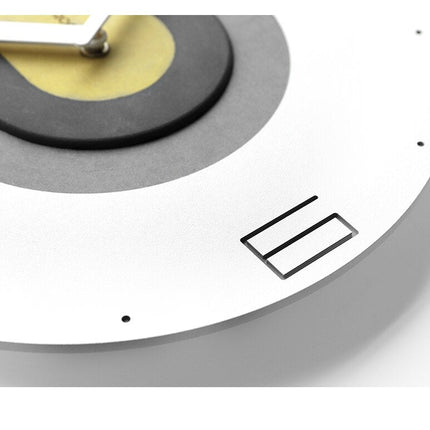 Värikäs teollinen design seinäkello