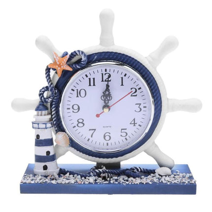 Merellinen pöytäkello laivan ruori -muotoilulla