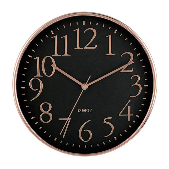 Valkoinen marmorikuvioinen seinäkello ruusukullalla