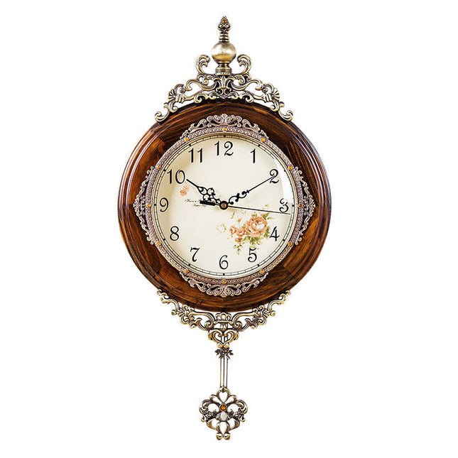 Vintage-heilurikello puusta ja metallista