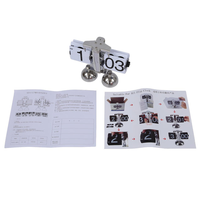 Mekaaninen retro fläppikello metallijalustalla