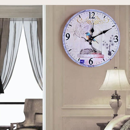 Retro-seinäkello vanhoista rekisterikilvistä