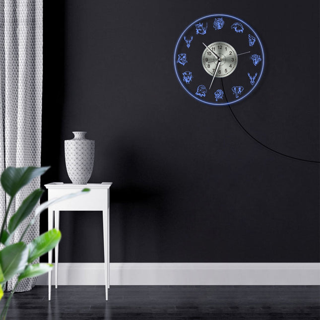 Pyöreä LED-seinäkello villieläinten kuvilla