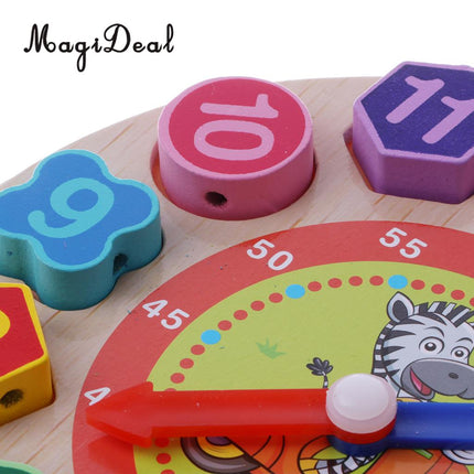 Puinen opettavainen kellolelu lapsille