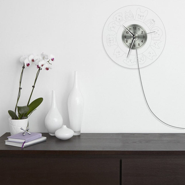 LED-seinäkello eri koirarotujen kuvilla