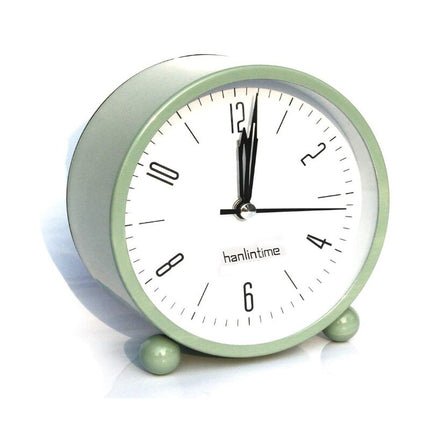 Moderni äänetön analoginen herätyskello