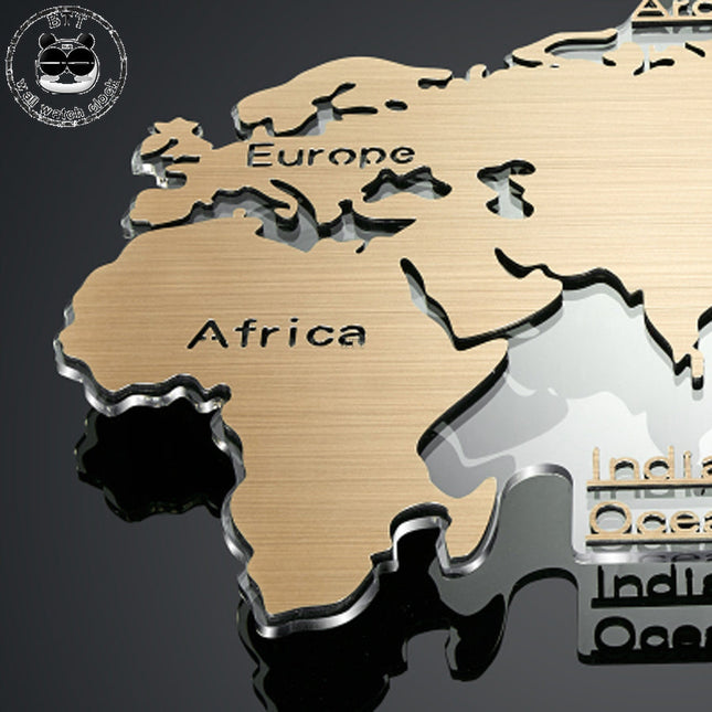 Iso maailmankartta seinäkello keittiöön