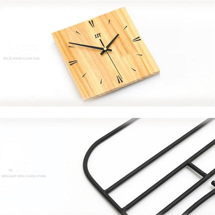 Moderni seinäkello viinipullon muodossa