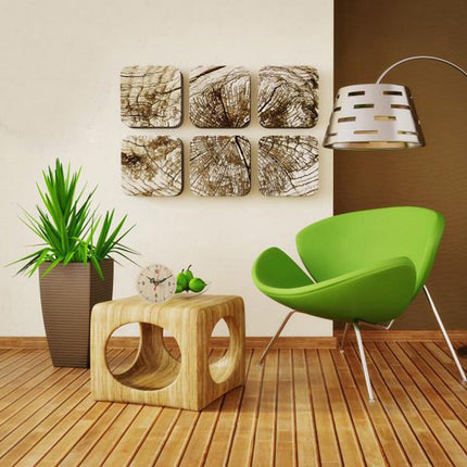 Klassinen pieni puinen seinäkello