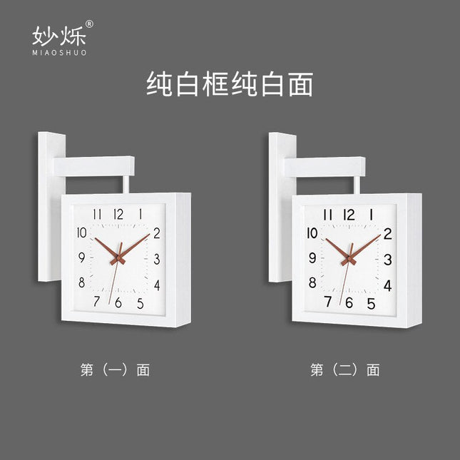 Neliönmuotoinen puinen seinäkello kaksipuolinen