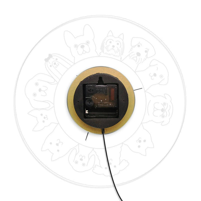 Valaistu seinäkello eri koiraroduilla