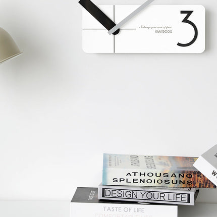 Minimalistinen suorakulmainen moderni seinäkello