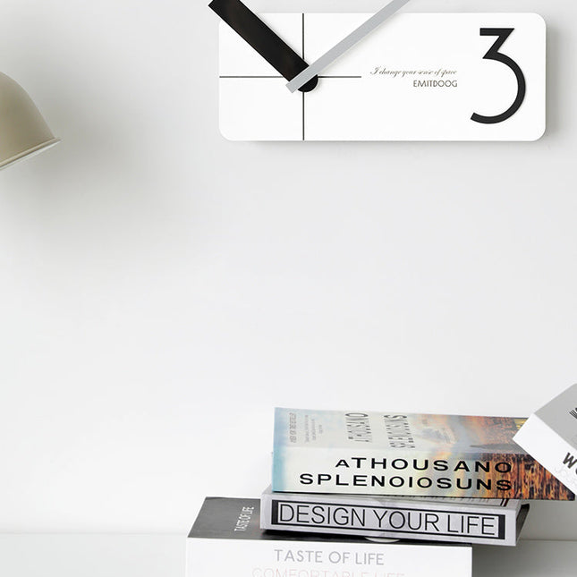 Minimalistinen suorakulmainen moderni seinäkello