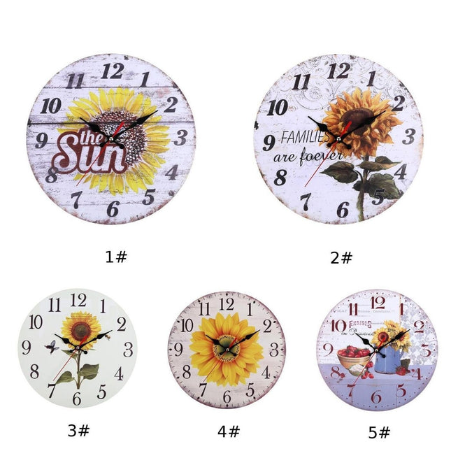 Puinen seinäkello kauniilla auringonkukalla