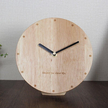 Pyöreä puinen pöytäkello minimalistiseen kotiin