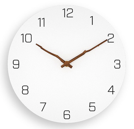 Skandinaavinen minimalistinen seinäkello puuviisareilla