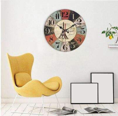 Pariisi-aiheinen seinäkello Eiffel-tornin kuvalla