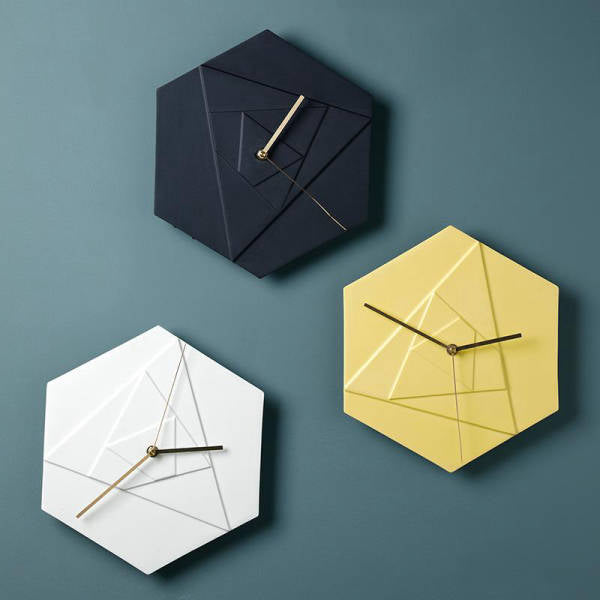 Kuusikulmainen geometrinen seinäkello