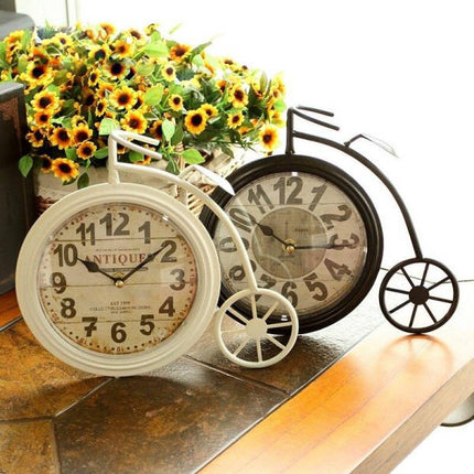 Collection image for: Valkoinen Seinäkello